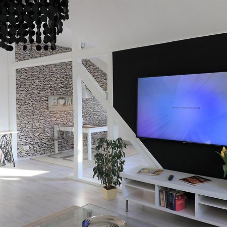 Ferienwohnung Villa Ruhr มึลไฮม์ อันแดร์ รัวร์ ภายนอก รูปภาพ